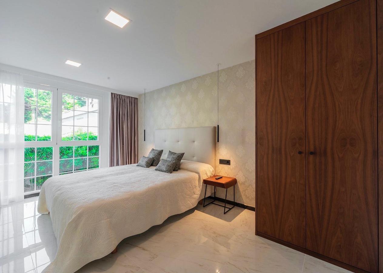 Crown Of La Concha Beach Apartment